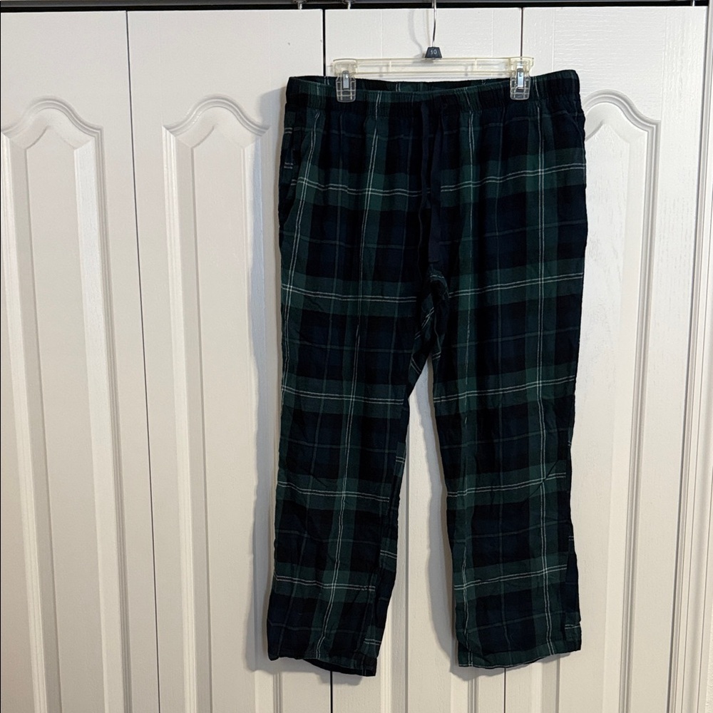 Old Navy Men's Plaid Lounge Pants - Blue and Green